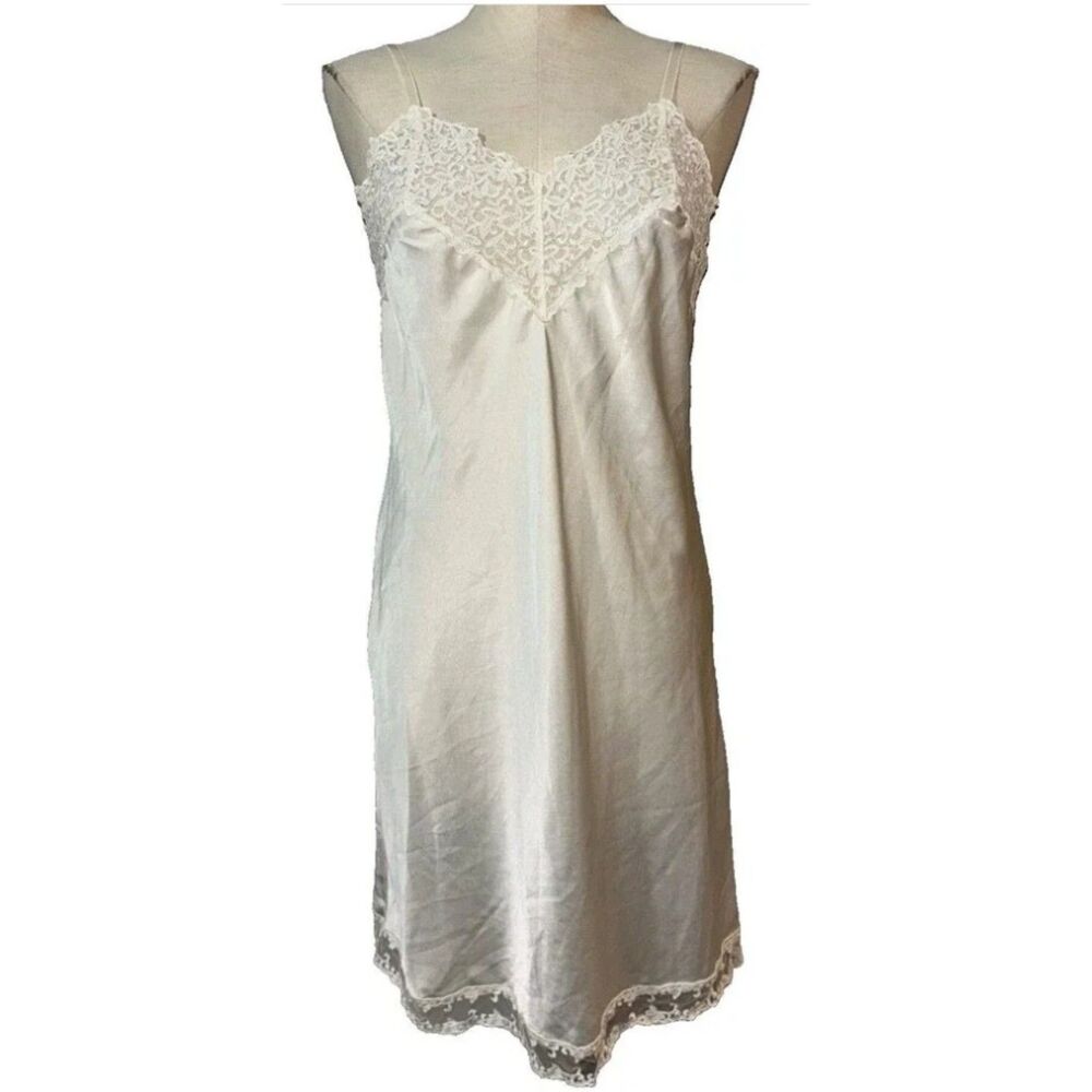 Vintage Ivory Sz Medium Church Office Adjustable Straps Lace Trim Slip WACOAL